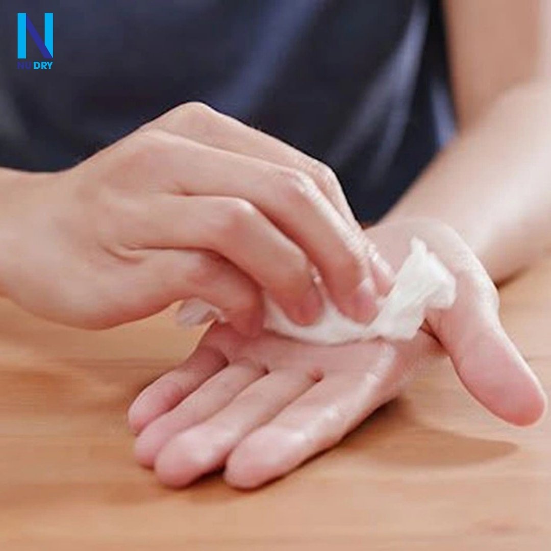 Các Loại Túi Hút Mồ Hôi Tay Phổ Biến